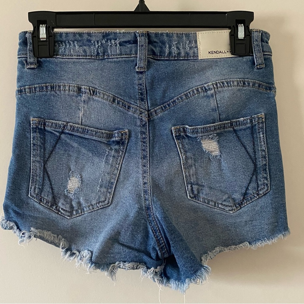Kendall + Kylie‎ The Icon Short Jean Shorts, 26 - Picture 2 of 8